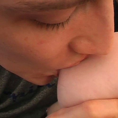 '.Shemalet ja transvestiitit kotipornovideoilla.'